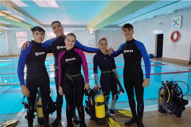 PADI Discover Scuba Diving: Bautizo de Buceo en Piscina (Madrid)