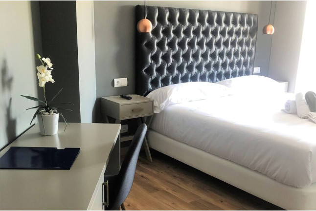 Escapada con Jacuzzi en la Habitación y Desayuno en Hotel Palacio Torre de Galizano 4* (Galizano, Cantabria)