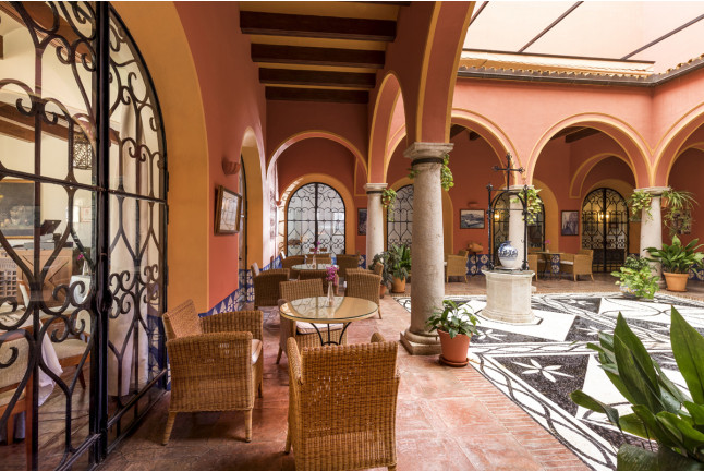 Escapada con Desayuno y Comida o Cena para dos personas en Parador de Arcos de la Frontera (Cádiz)