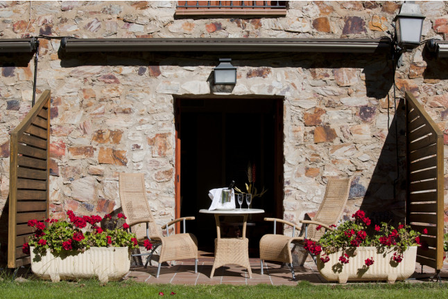 Escapada con Desayuno y Comida o Cena para dos personas en Parador de Benavente (Zamora)