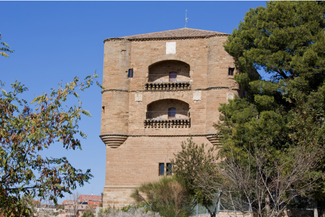 Escapada con Desayuno y Comida o Cena para dos personas en Parador de Benavente (Zamora)