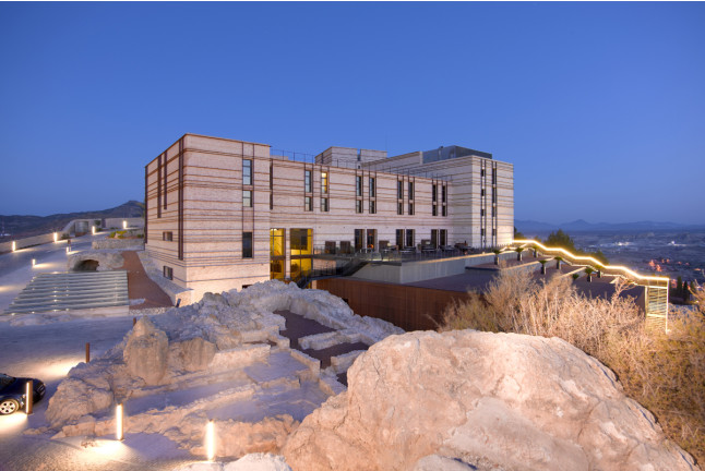 Escapada con Desayuno y Comida o Cena para dos personas en Parador de Lorca (Murcia)
