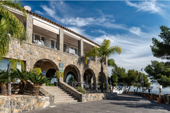 Escapada con Desayuno y Comida o Cena para dos personas en Parador de Málaga Gibralfaro (Málaga)