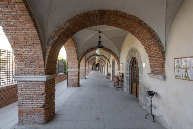 Mesa para dos: Comida o Cena para dos personas en Parador de Plasencia (Cáceres)
