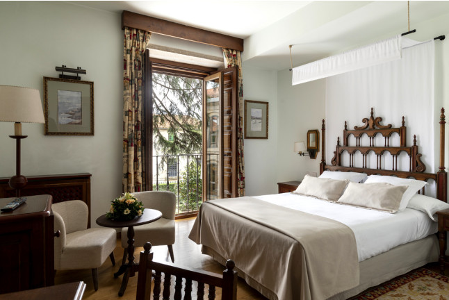 Escapada con Desayuno y Comida o Cena para dos personas en Parador de Pontevedra (Pontevedra)