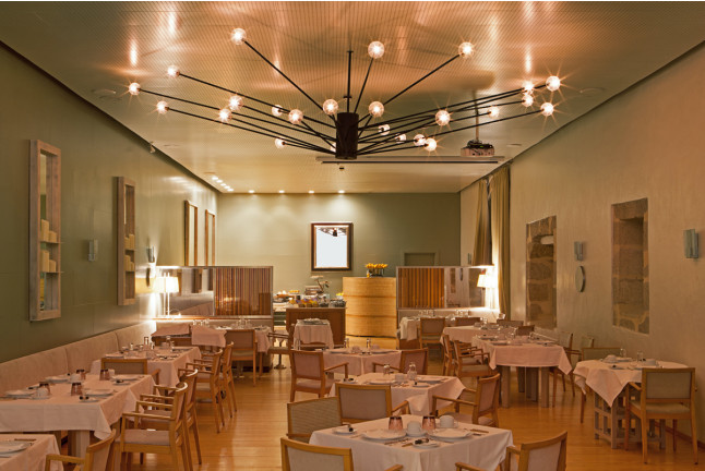 Escapada con Desayuno y Comida o Cena para dos personas en Parador de Santo Estevo (Ourense)