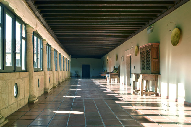 Escapada con Desayuno y Comida o Cena para dos personas en Parador de Trujillo (Cáceres)