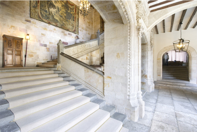 Escapada con Desayuno y Comida o Cena para dos personas en Parador de Zamora (Zamora)