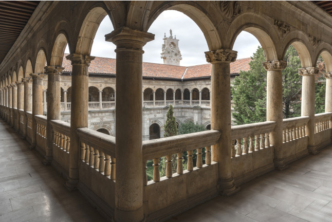 Mesa para dos: Comida o Cena para dos personas en Parador de León 5* (León)