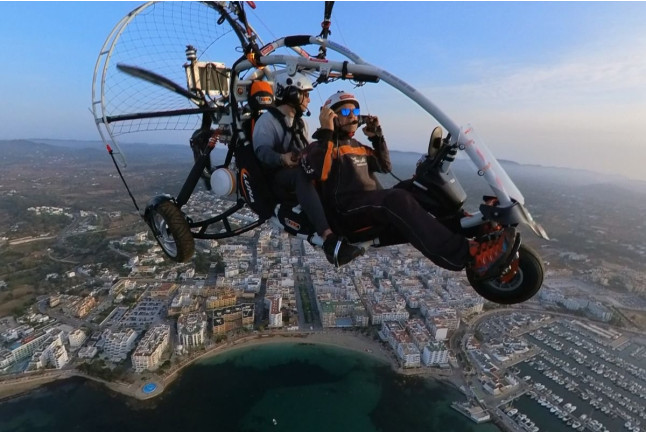 Vuelo en Paramotor Biplaza al Amanecer (Ibiza)