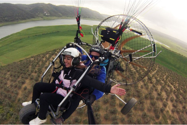 Vuelo en Paramotor Biplaza con Fotos y Vídeo (La Puebla de los Infantes o Lora del Río, Sevilla)