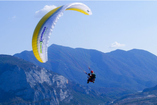 Vuelo en Parapente Biplaza Pro (3 localizaciones de Lleida)