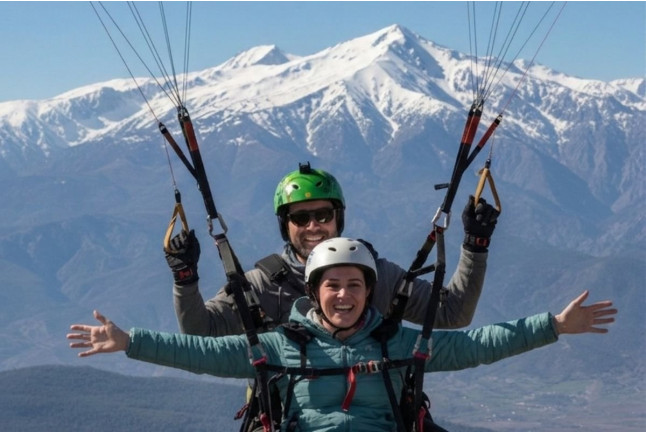 Vuelo en Parapente Biplaza con Vídeo en Sierra Nevada (Cenes de la Vega o Purche, Granada)