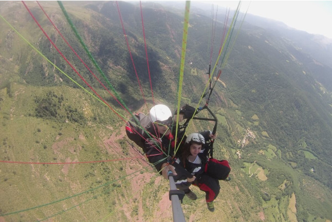Vuelo en Parapente en Somosierra (Madrid / Segovia)