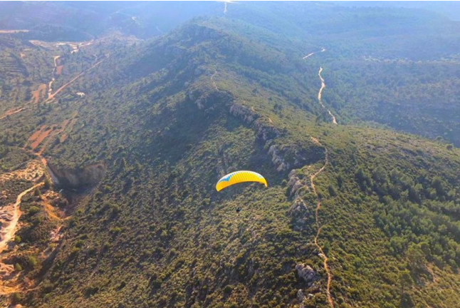 Vuelo en Parapente con Vídeo (Villar del Arzobispo, Valencia)