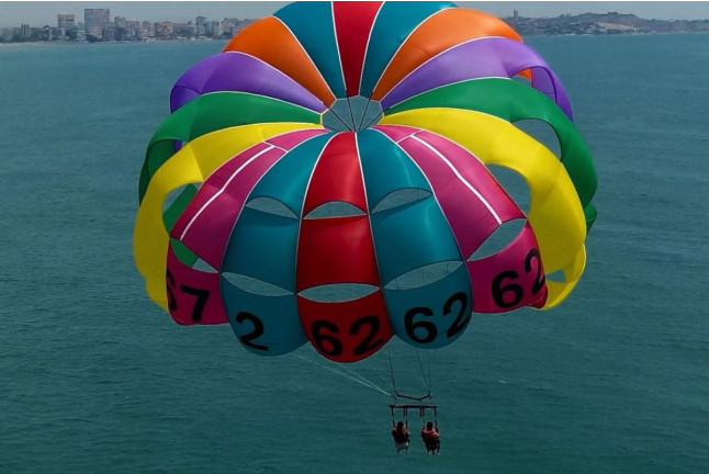 Parasailing (Aguadulce, Almería)