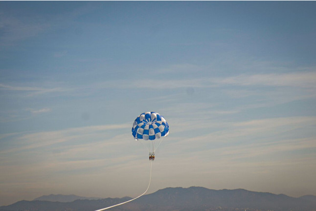 Parasailing (Badalona, Barcelona)