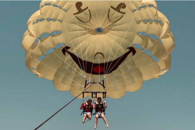 Parasailing (Cambrils, Tarragona)