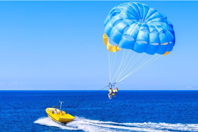 Parasailing (Fuengirola, Málaga)