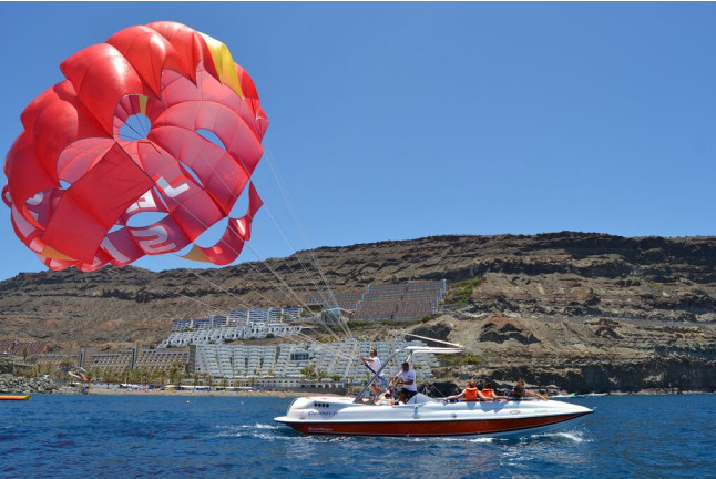 Parasailing en Playa de Taurito, Playa de Mogán y Playa del Inglés (Gran Canaria)