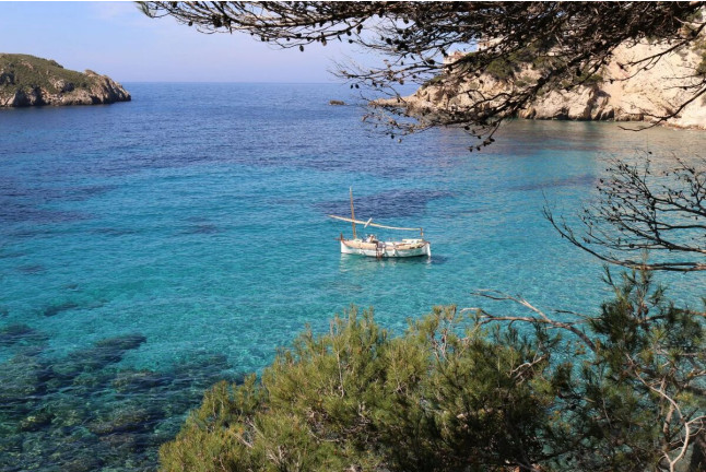 Paseo en Llaüt con Snorkel y Paddle Surf para dos (Santa Ponça, Mallorca)