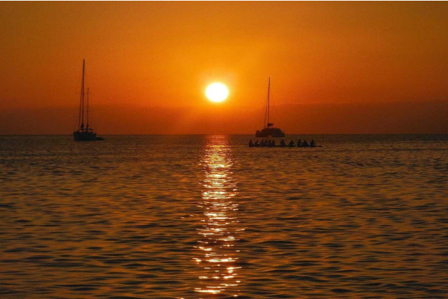 Paseo en Barco para Ver la Puesta de Sol con Copa de Cava para dos (Jávea, Alicante)
