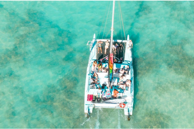 Paseo en Catamarán con Comida (Mallorca)