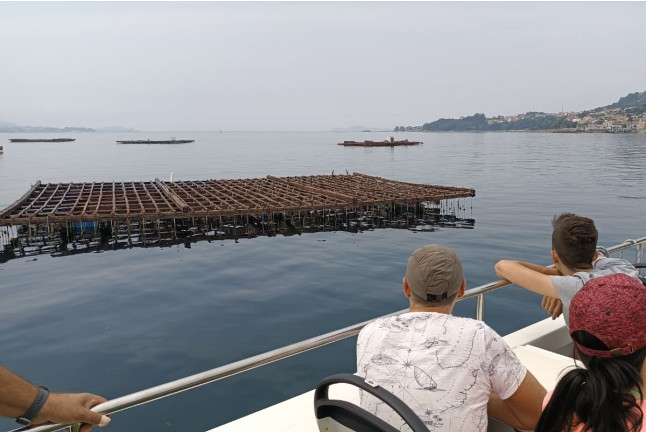 RUTA DEL MEJILLÓN: Paseo en Barco y Degustación de Mejillón (Pontevedra)