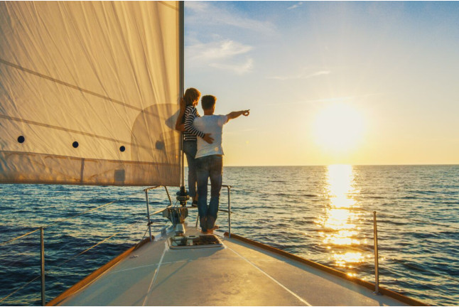 Paseo en Velero al Atardecer para dos (Sitges, Barcelona)