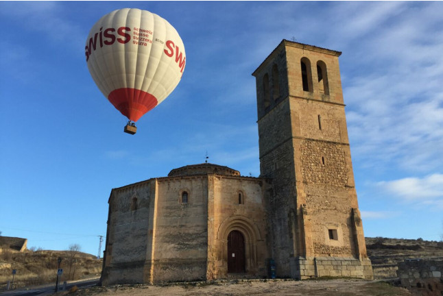 Paseo en Globo con Vídeo, Almuerzo y Cava (Segovia)