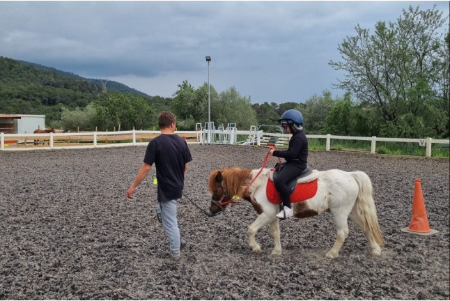 Paseo en Poni con Opción a Contacto para Niños en el Montseny (Barcelona)