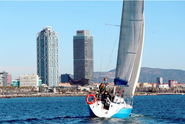 Paseo Romántico en Velero para dos (Barcelona)