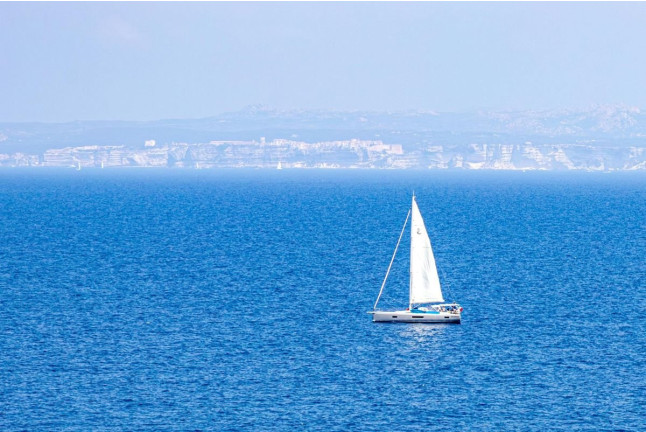 Paseo en Velero por la Costa de Barcelona (Barcelona)