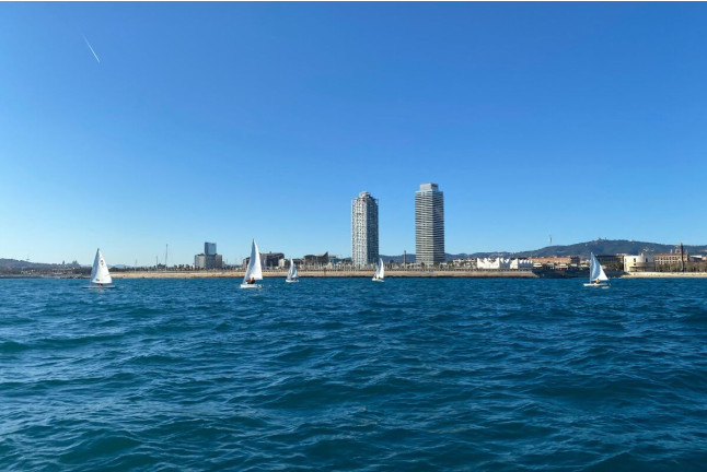 Paseo en Velero por el Litoral Barcelonés (Barcelona)