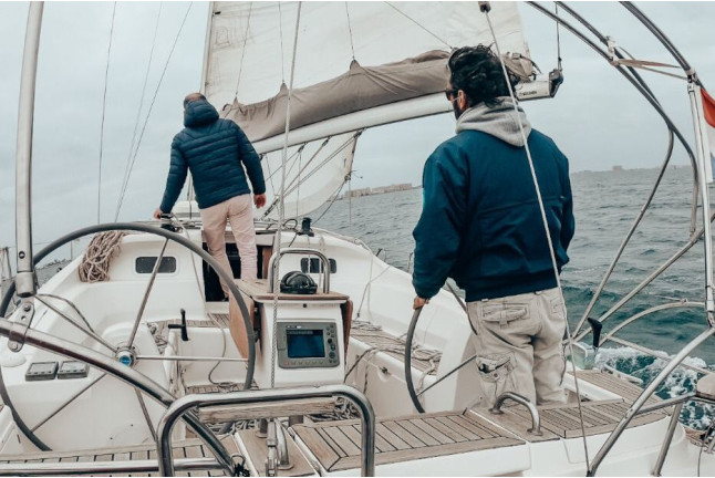 Paseo en Velero por la Costa de Sotogrande (Sotogrande, Cádiz)
