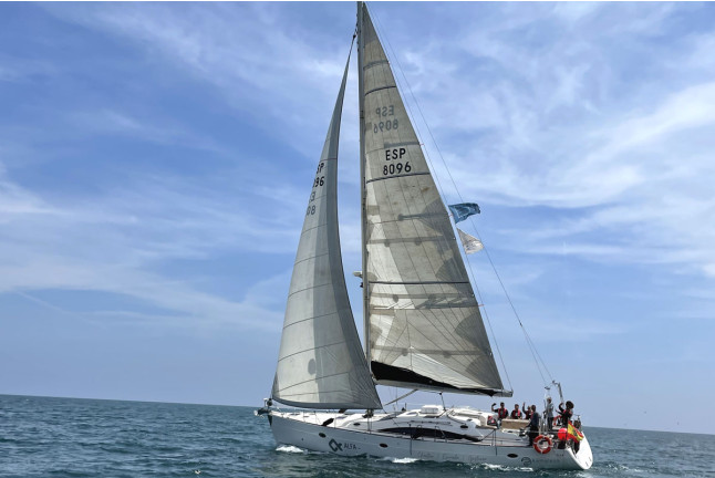 Paseo Privado en Velero para dos (Valencia)