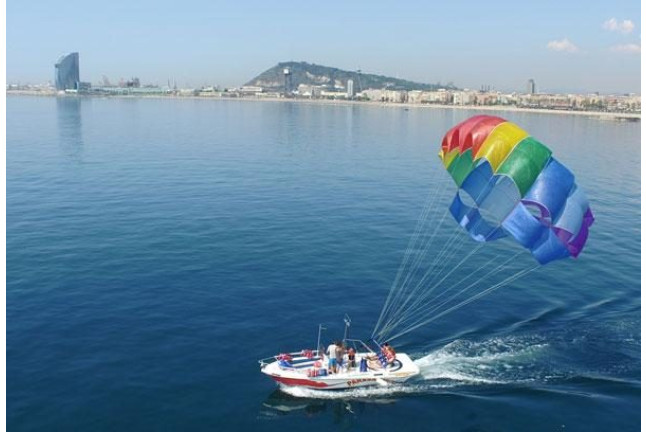 Parasailing en Port Olímpic (Barcelona)