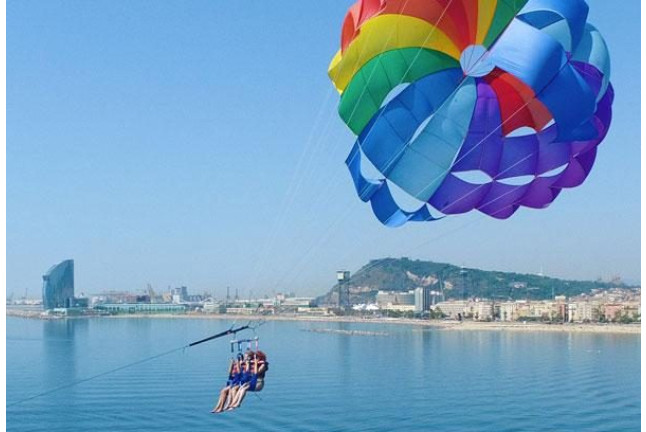 Parasailing en Port Olímpic (Barcelona)