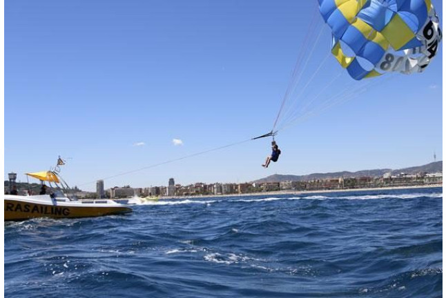 Parasailing en Port Olímpic (Barcelona)