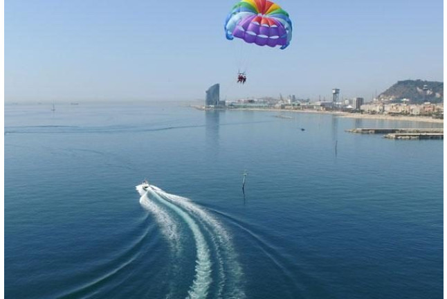 Parasailing en Port Olímpic (Barcelona)