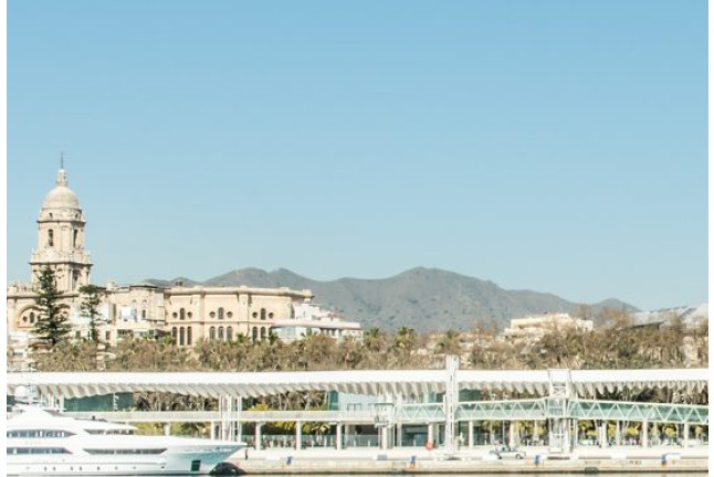Paseo en Barco por el Puerto y la Bahía de Málaga (Málaga)