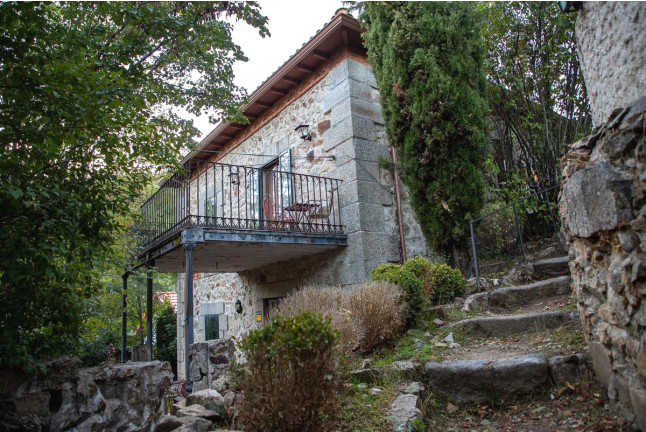 Escapada de 2 Noches con Desayuno en Posada Peña Pintada (Cercedilla, Madrid)