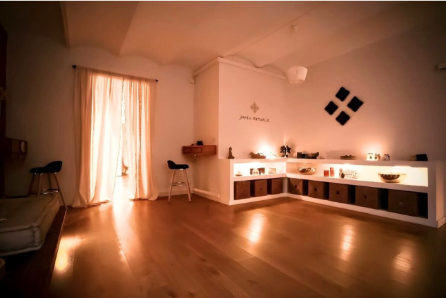 Jacuzzi, Masaje Royal Thai o Pijat Balinés y Masaje Craneofacial Hot Pindas en Jamu Rituals Spa & Massage (Barcelona)