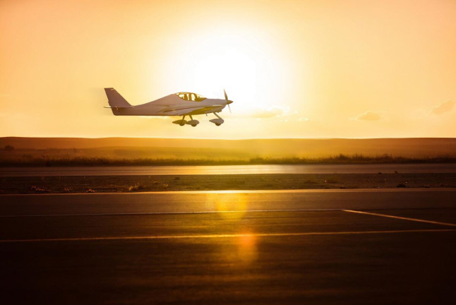 Especial Adrenalina: Pilotar una Avioneta con Acompañante de 25, 30, 40 o 50 minutos (Málaga)