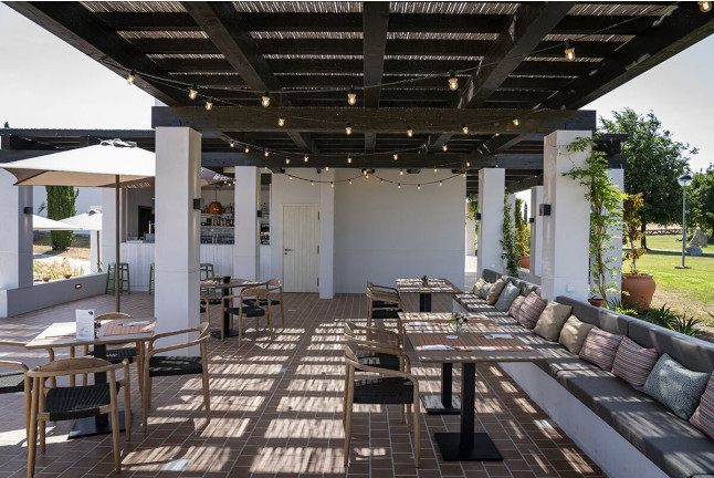 Daypass: Día de Piscina y Tapas en Hotel Hospes Palacio de Arenales & Spa 5* (Cáceres)