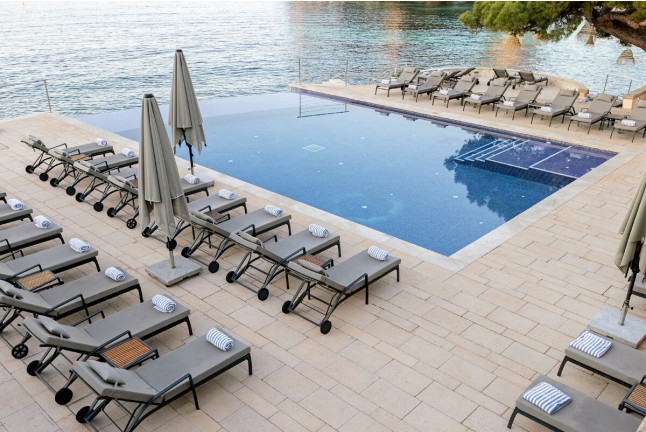 Ritual de la Juventud Imperial: Ritual Imperial KOBIDO, Masaje de Espalda y Tratamiento Facial en Hospes Maricel & Spa 5* (Palma de Mallorca)