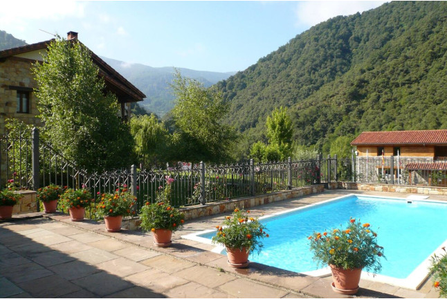 Escapada con Desayuno en Posada el Hoyal (Pesaguero, Cantabria)
