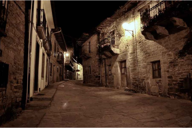 Escapada Romántica con Bañera de Hidromasaje en Posada Real la Pascasia 5* (Puebla de Sanabria, Zamora)