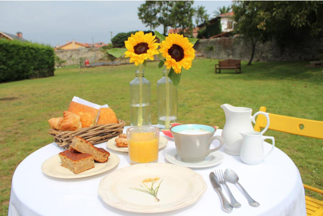 Escapada de 2 Noches con Desayuno en Posada Rural Santa Ana (Suances, Cantabria)