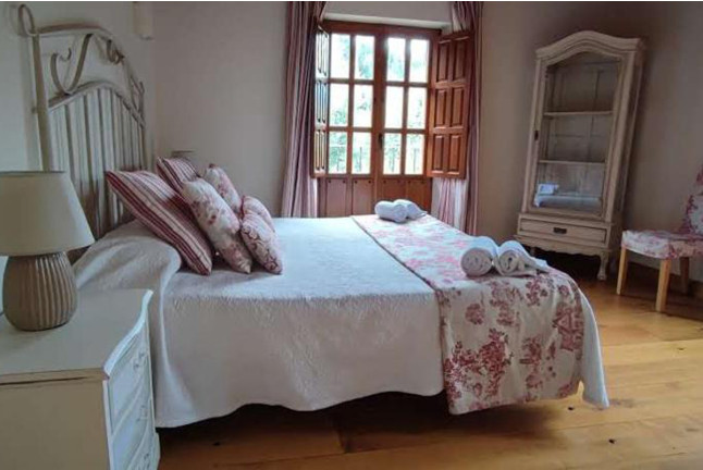 Escapada de 2 Noches con Desayuno en Trisileja en Novales (Cantabria)
